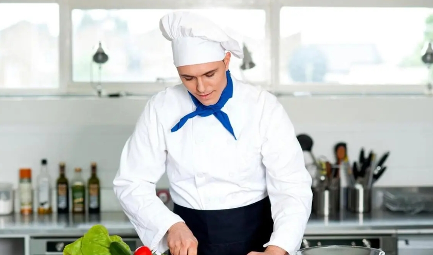 厨师工作服选对了，后厨少遭一半罪