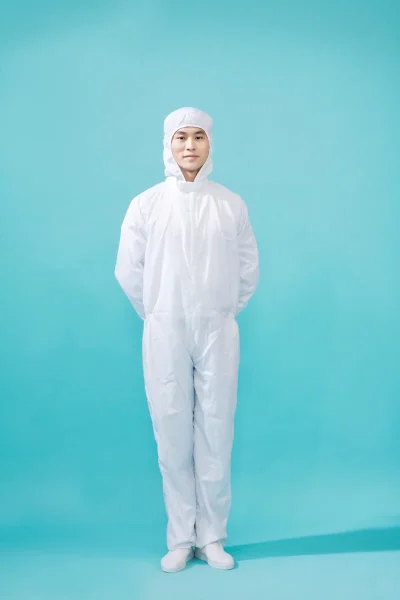 白色连帽防尘服FH002上身实拍